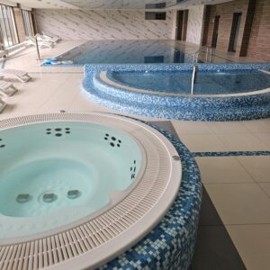Odnowa Porta Mare jacuzzi